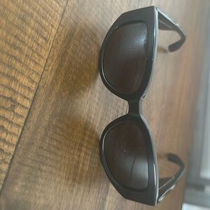 DIFF sunglasses. Model- Drew